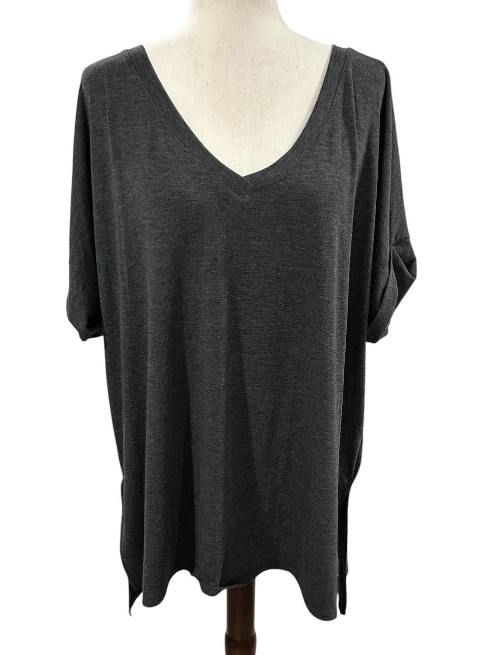 Zenana Charcoal Short Cuffed Sleeve V Neck Tee Shirt Plus Size 2X EUC